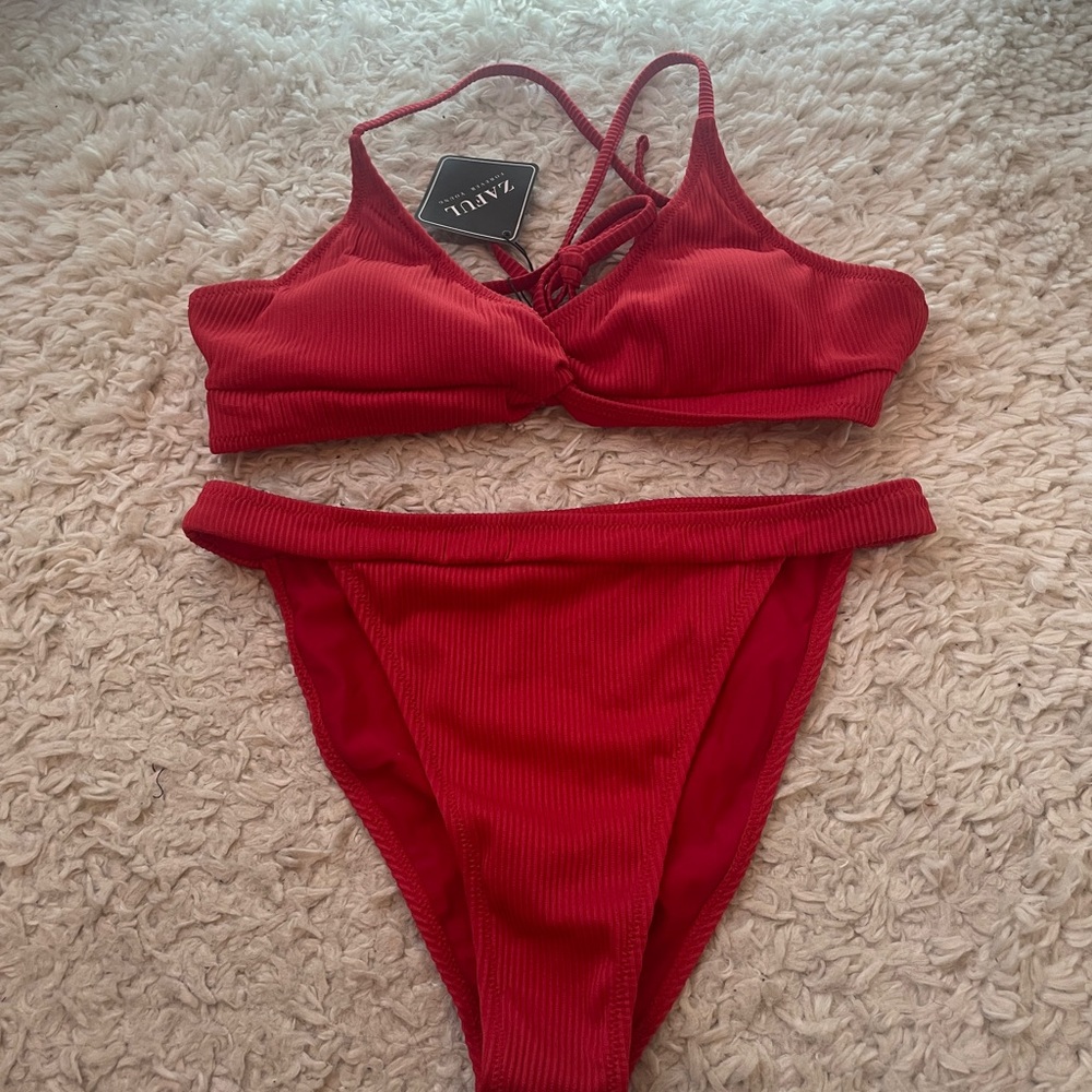 Zaful Vibrant Red Ribbed Bikini - Picture 3 of 9